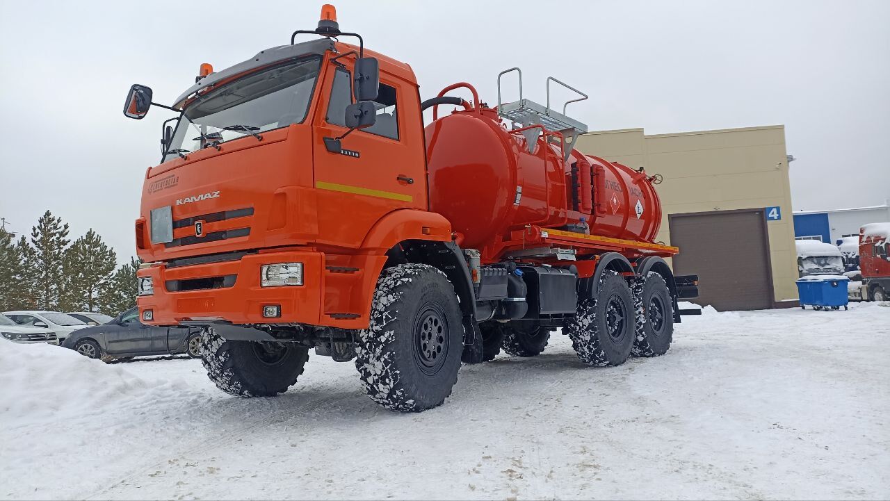 Автотопливозаправщик КАМАЗ-43118